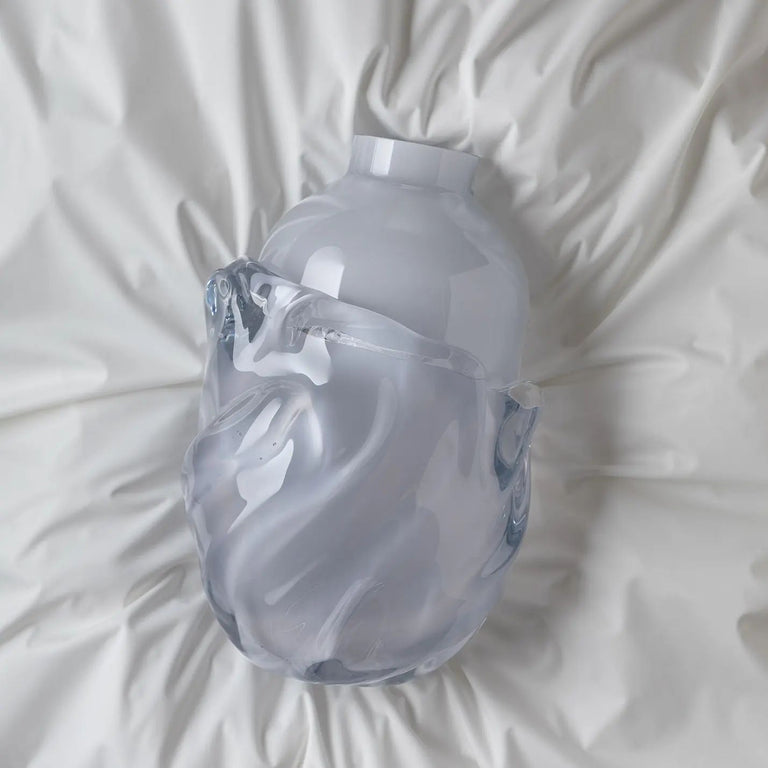 Persona xs Vase