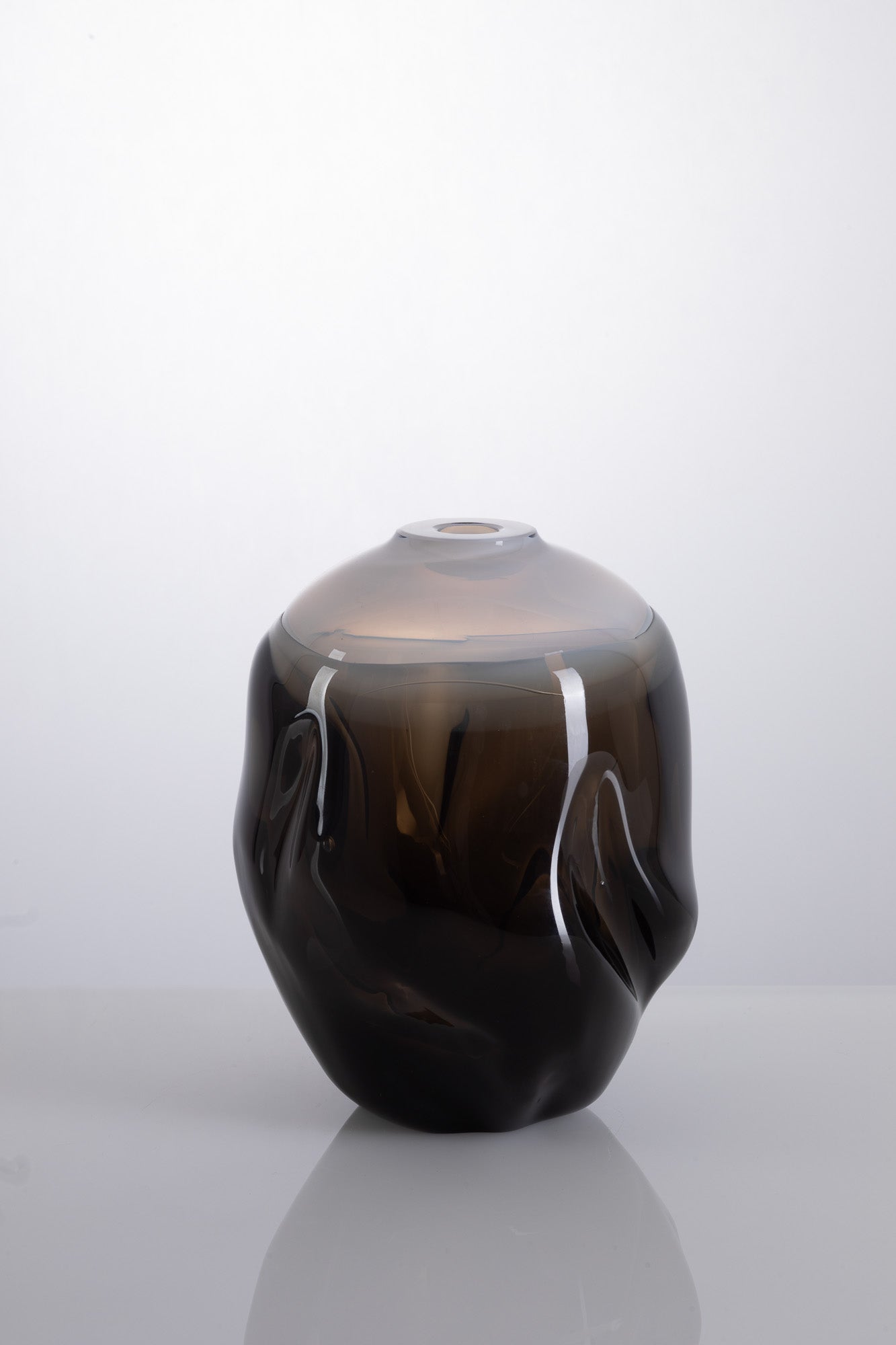 Persona Vase - smokey